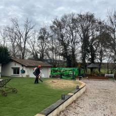Abattage d'un pin à Saint Etienne des Oullières